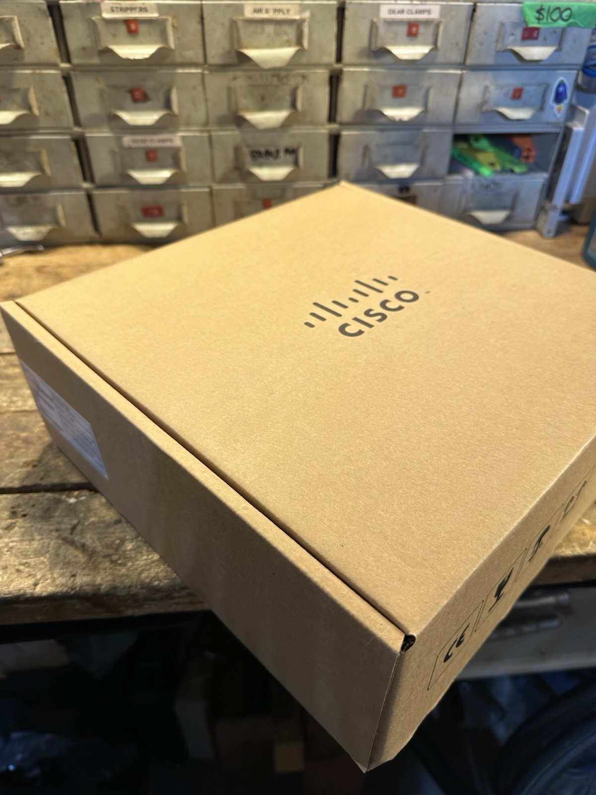 Brand NEW Cisco 8832 IP Conference Phone with PoE Injector CP-8832-K9 VOIP