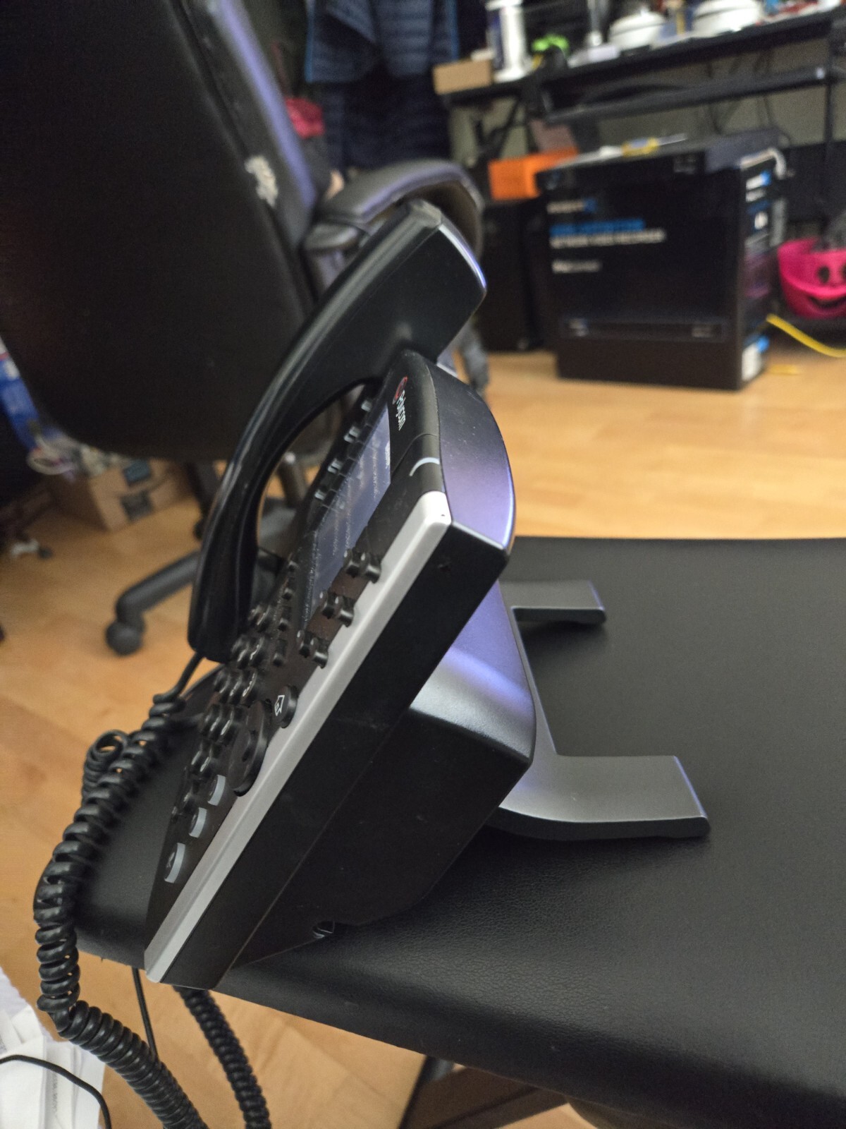 Polycom VVX 400 12-line HD VoIP Phone – Black