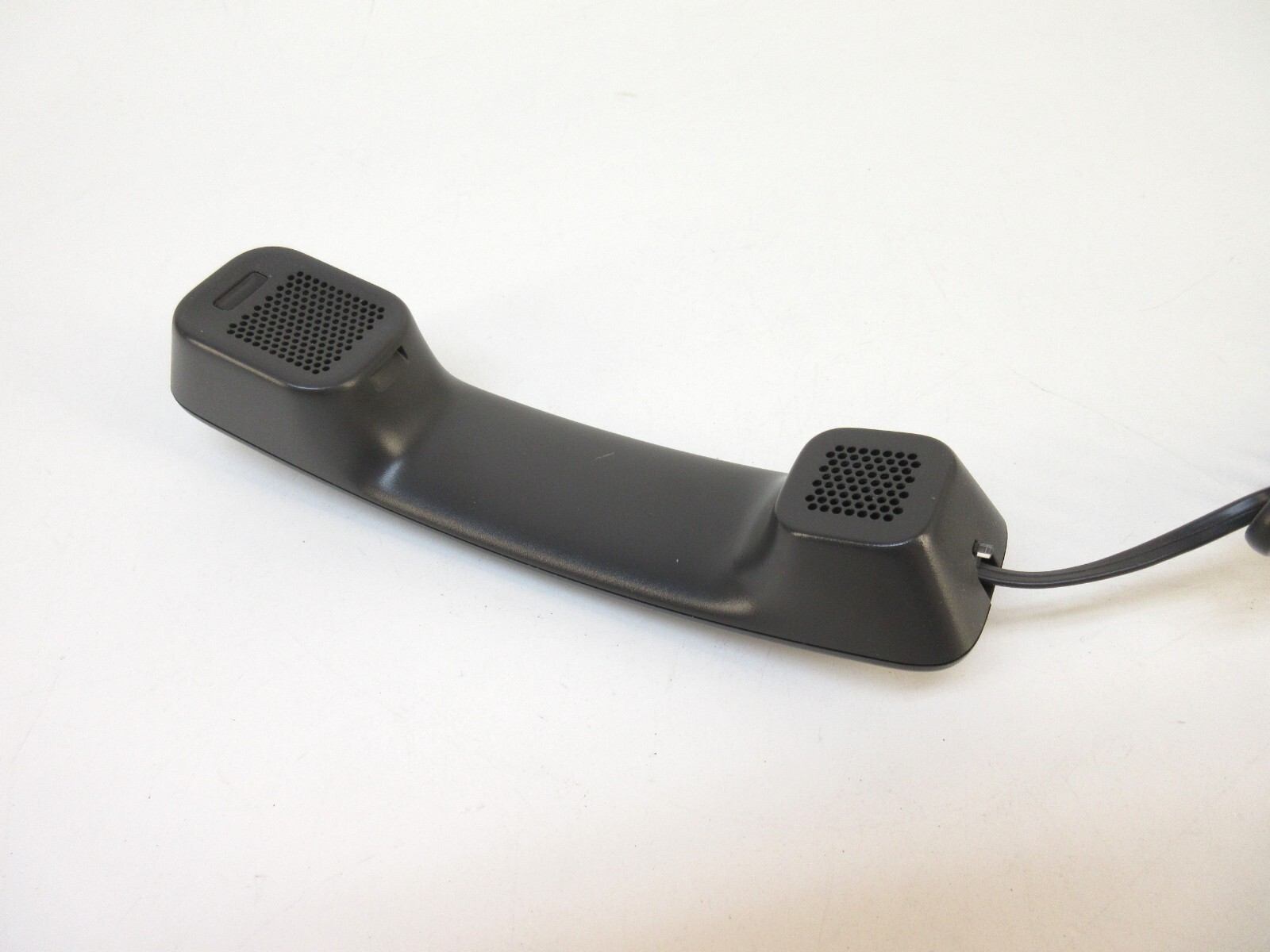 Cisco Business Class VoIP Phones CP-8861-K9 – Requires Cisco Communications IP
