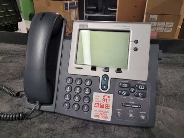 Cisco 7940 Series CP-7940G VoIP PoE Business Phone w/ Handset HARDLY USED