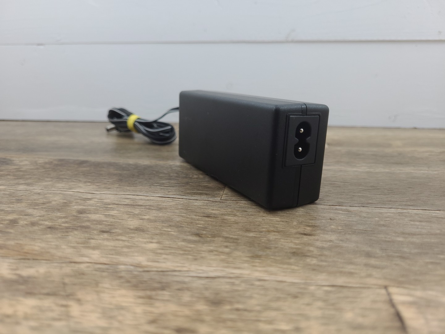 Genuine Delta ADP-50GR B 48V 1A 50W AC/DC adapter