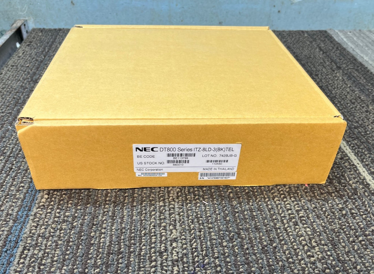 New NEC ITZ-8LD-3 (BK) DT800 VOIP PHONE Black 660010