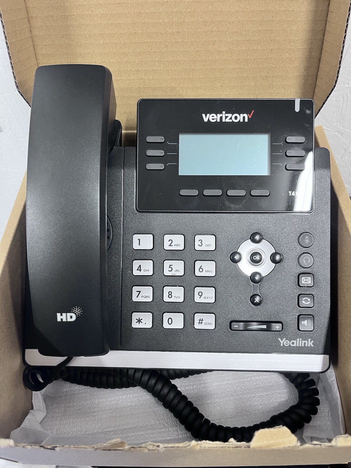 LOT OF 43 Yeahlink SIP-T41S IP Phone (Verizon Branded) – Black – Good Condition