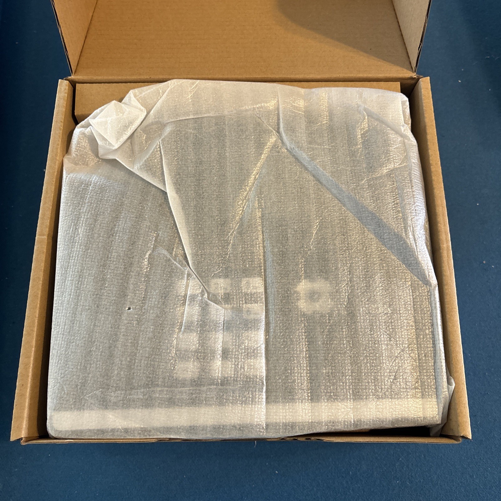 NEW Yealink IP Business Phone (SIP-T46U) Brand New
