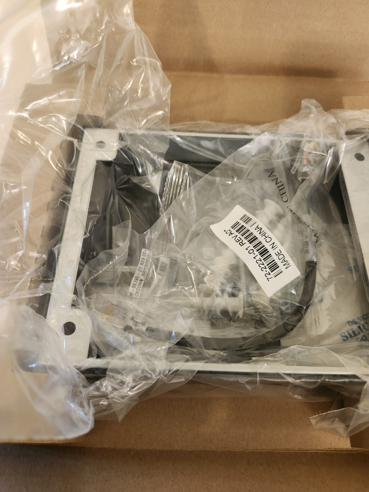 Cisco CP-WALLMOUNTKIT, Non-Locking Wallmount Kit for 7910, 7940, 7960 Phones NEW