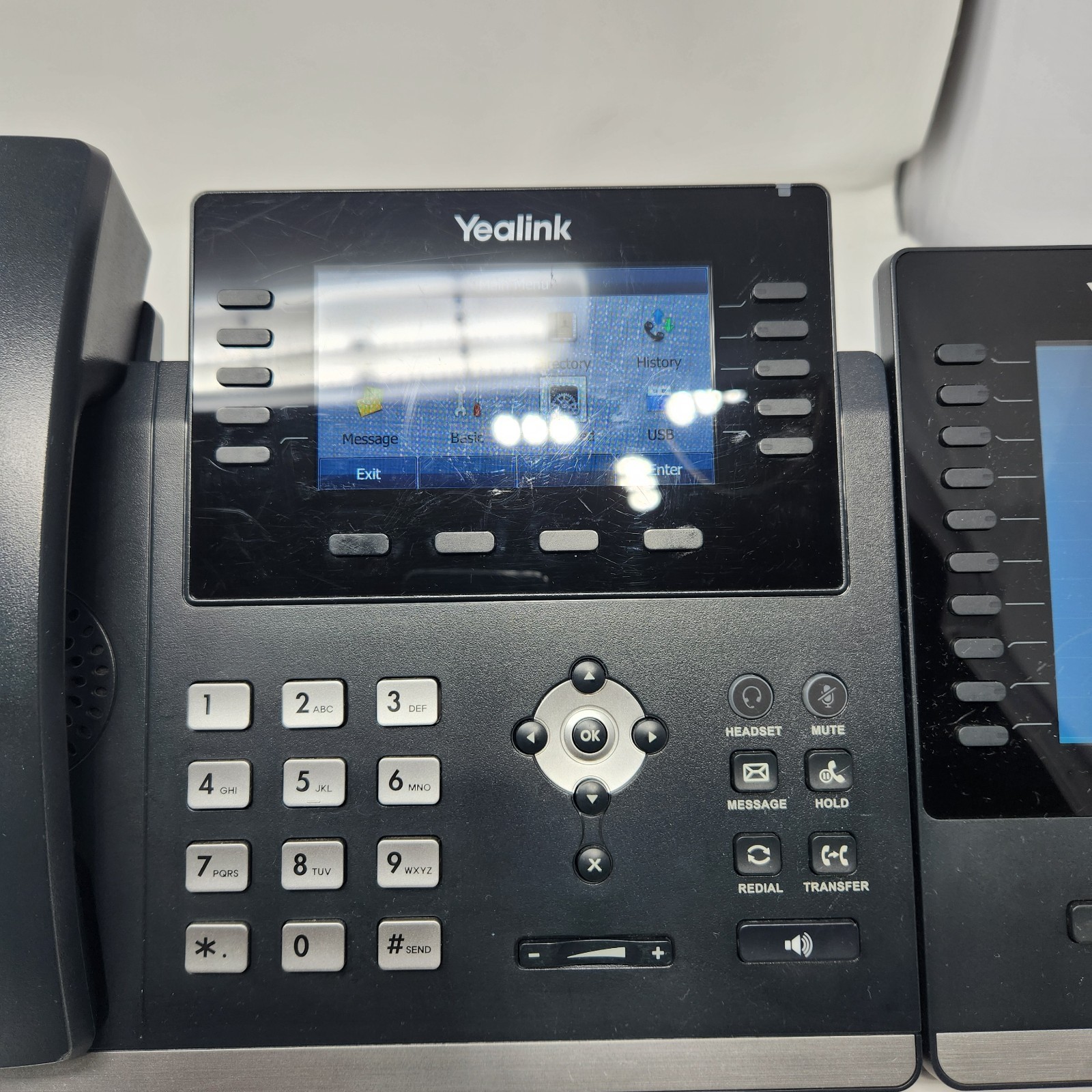 Yealink SIP-T46U 4.3″ LCD Gigabit IP Phone With Expansion Module Yeahlink EXP43