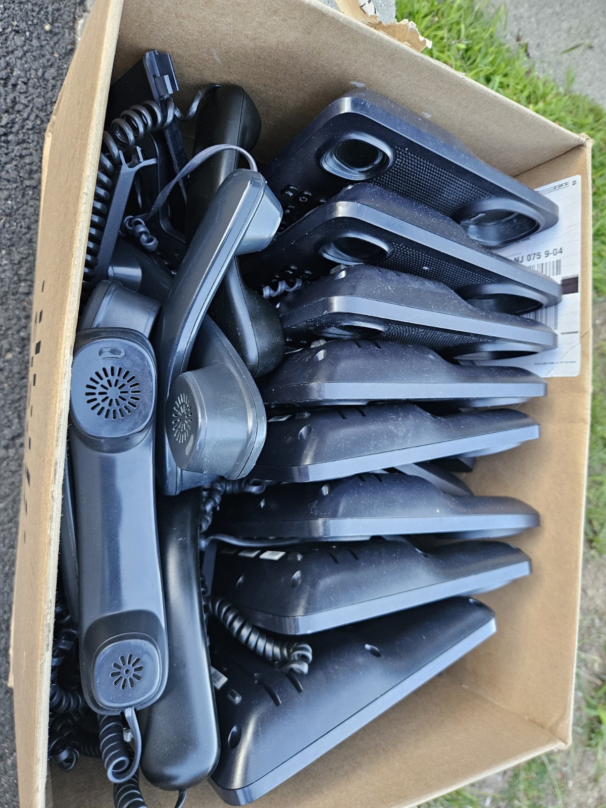 Lot of 8 Cisco CP-8945-K9 IP VOIP Video Conference Phone w/ Stand Handset Cable