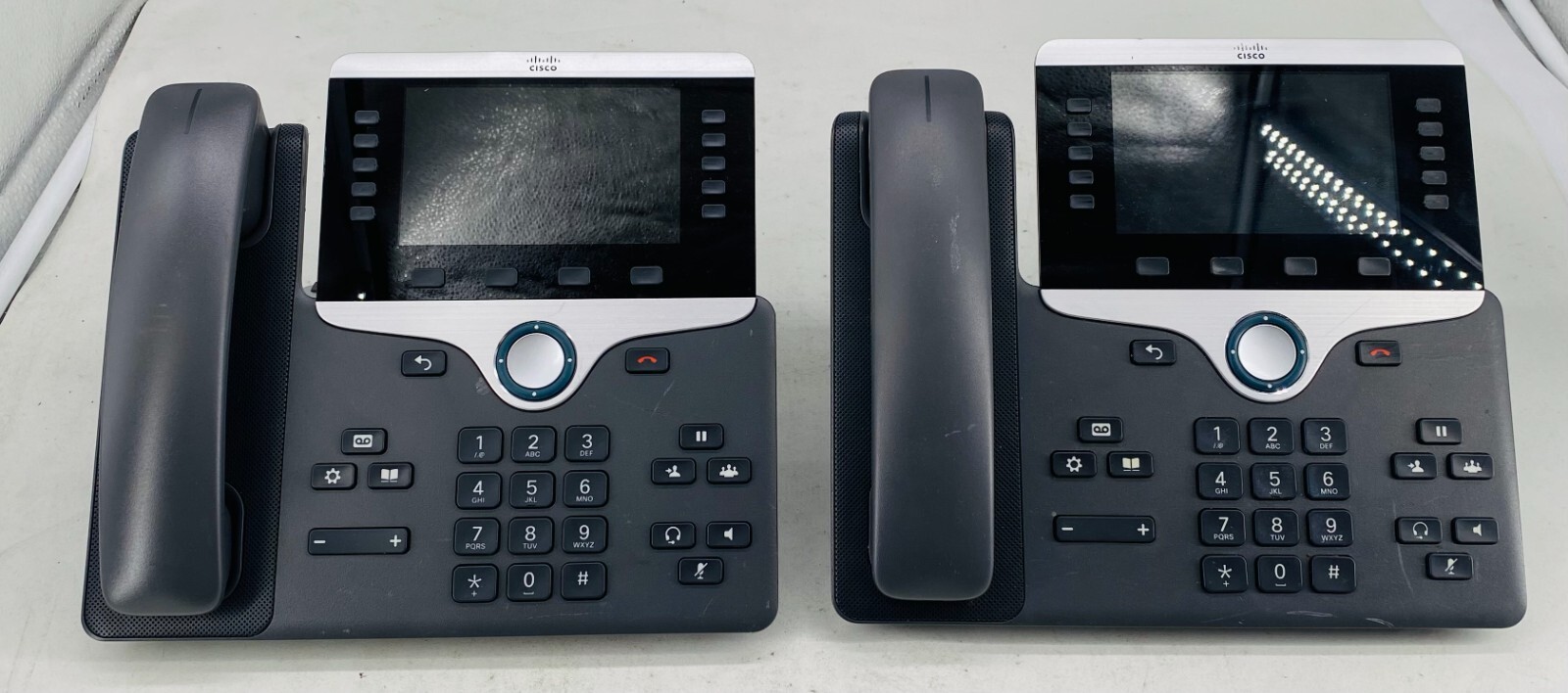 LOT OF 2 CISCO CP-8851 UC PHONE CP-8851-K9 w/ HANDSET and STAND