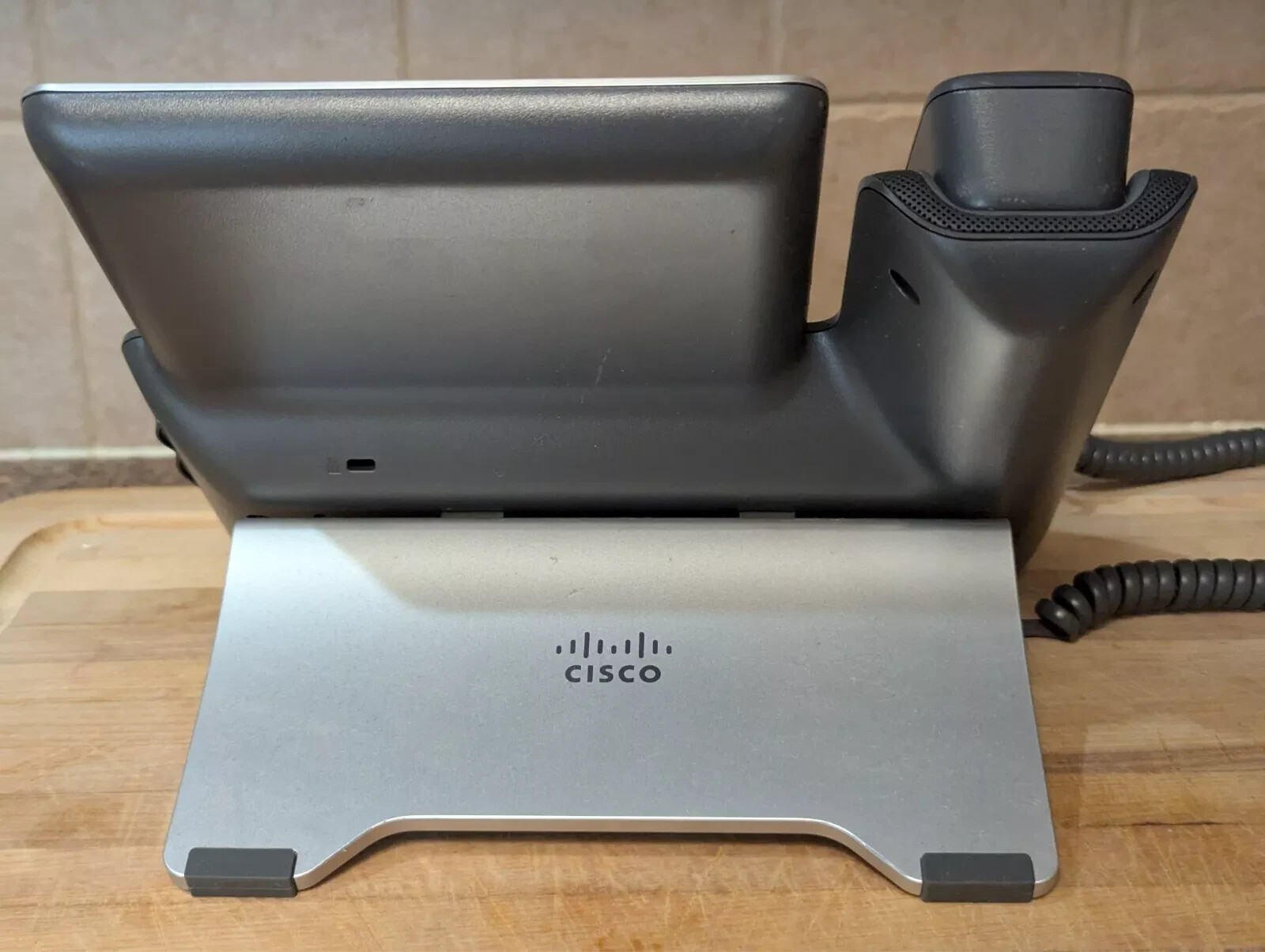 Cisco 8851 CP-8851-K9 IP Phone. Color Display VOIP IP Business Phone