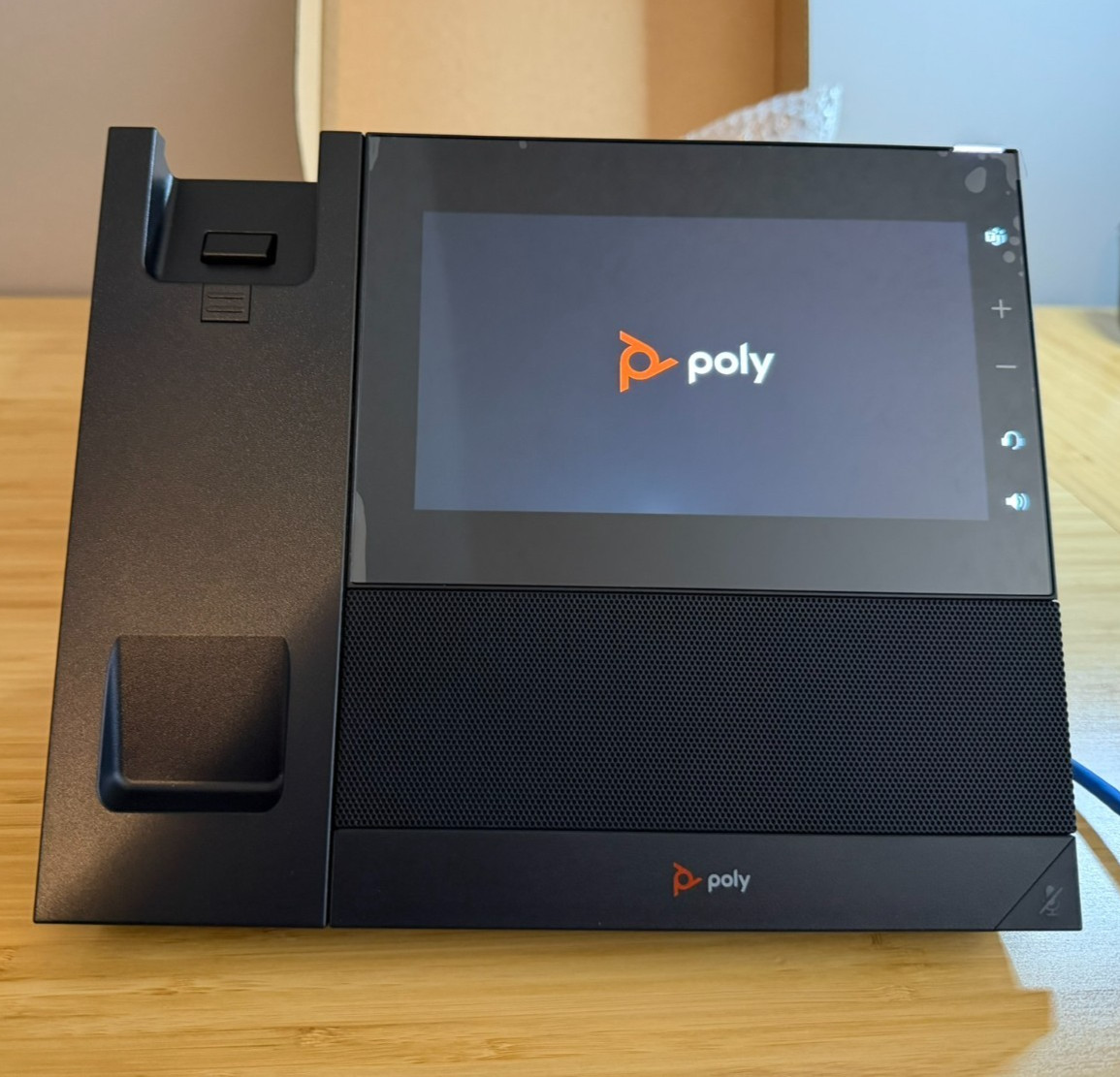 New Polycom (Poly CCX 600) VOIP Business Media Phone 2200-49780-019