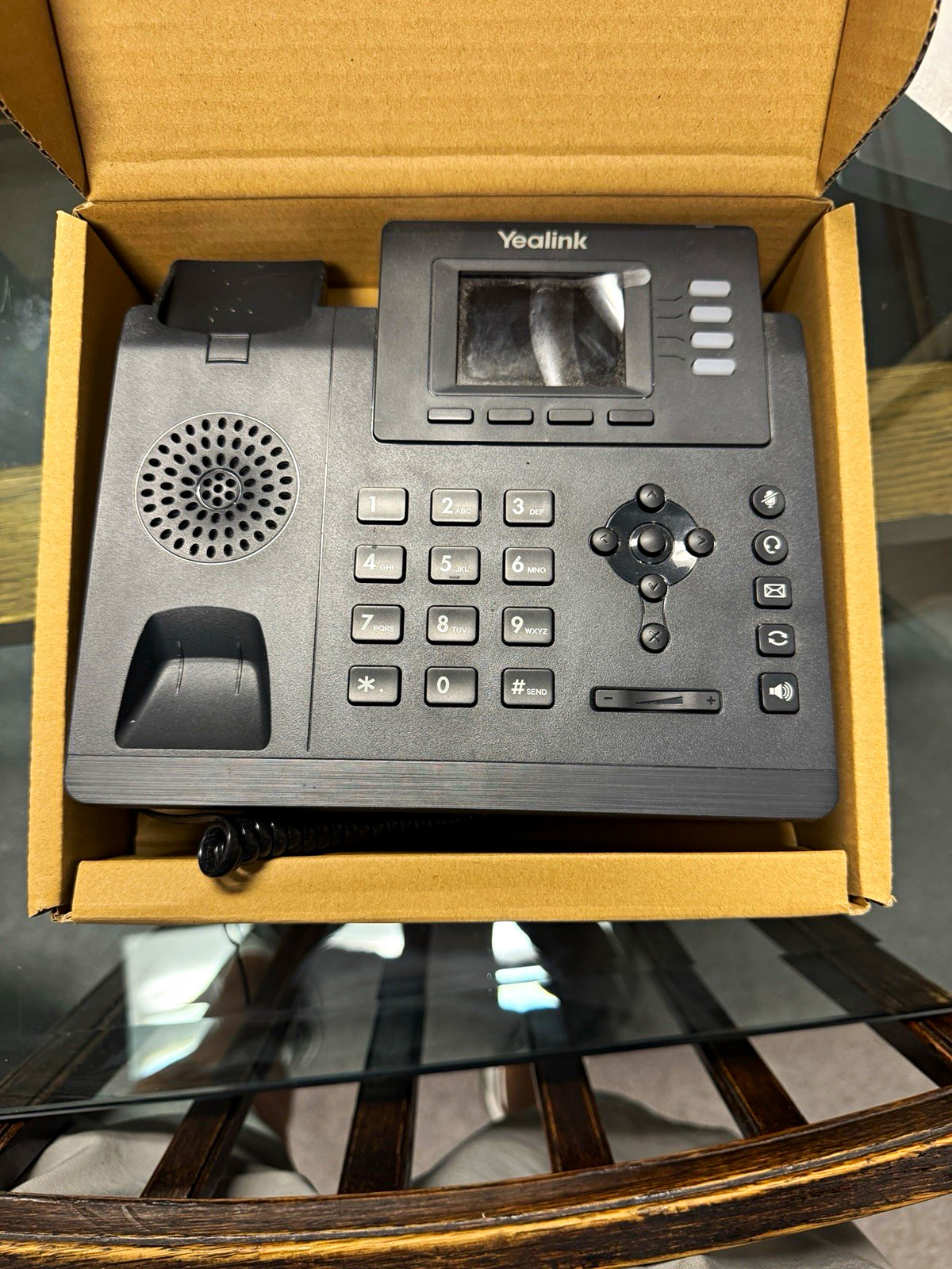 Yealink SIP-T33G IP Phone 4-Line Speakerphone Black Ethernet RJ-45. 9 phones
