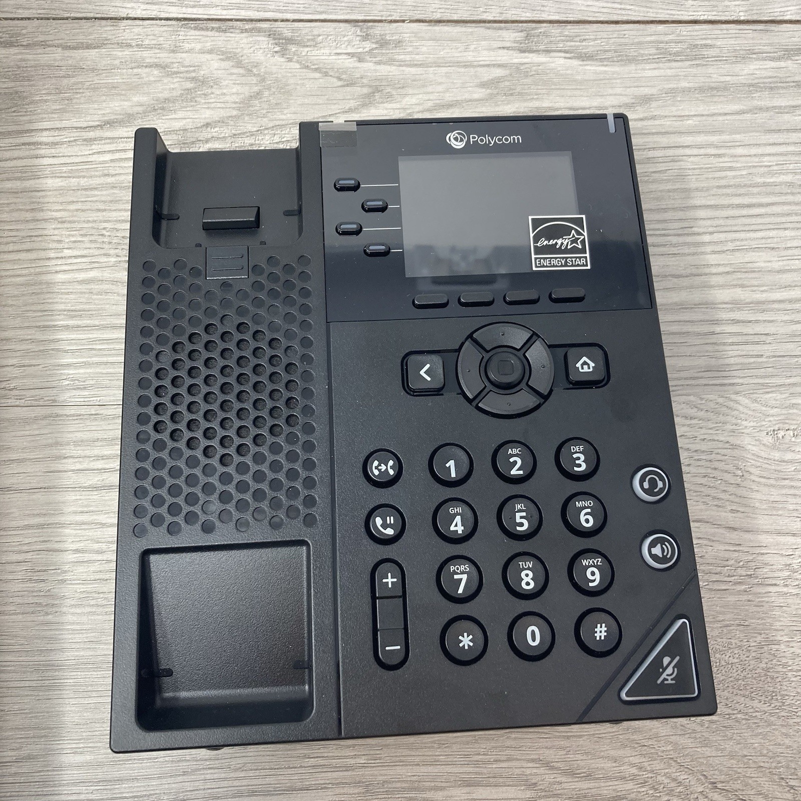Polycom VVX 250 IP Phone 4-Line Desktop Business Home Office 2200-48820-025 NEW