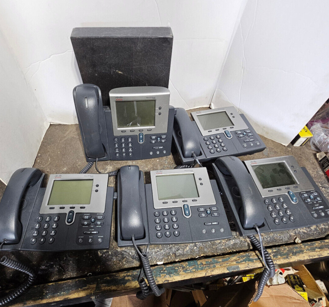 Cisco 7940 IP Phone Series VoIP Phone with Handset 5 of Them!