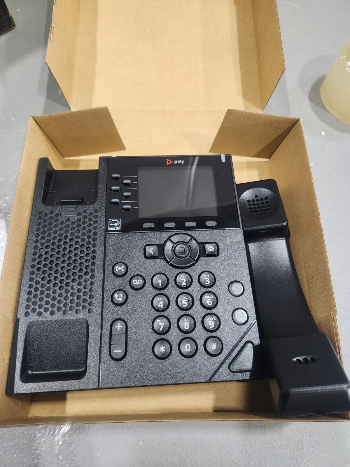 Poly VVX 350 IP Phone Corded Corded Desktop Wall Mountable Black 89B68AA