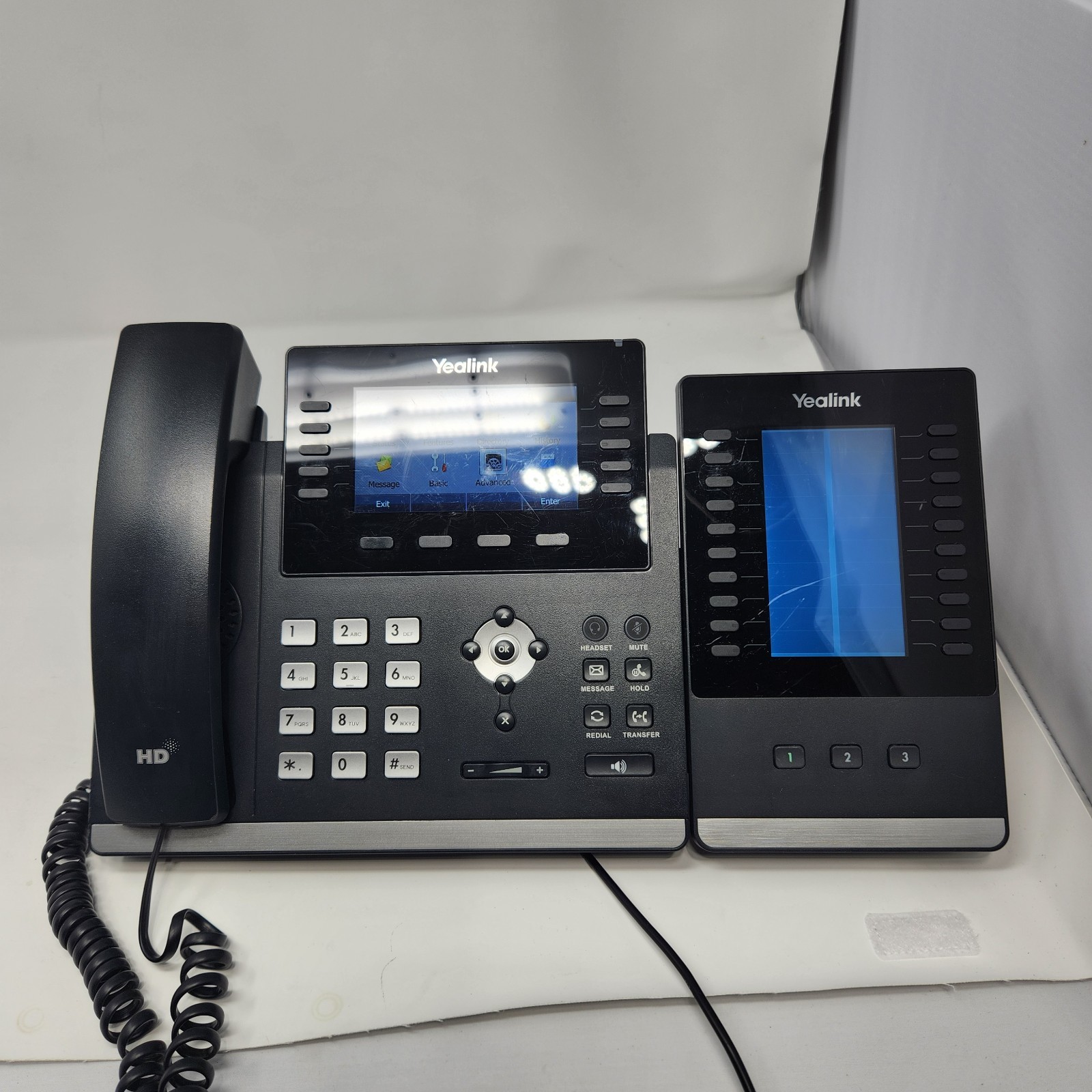 Yealink SIP-T46U 4.3″ LCD Gigabit IP Phone With Expansion Module Yeahlink EXP43