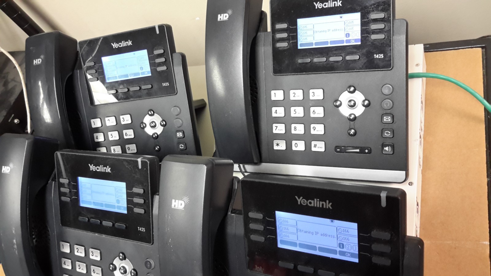 LOT OF (4) SIP-T42S YEALINK Ultra Elegant IP PHONE (NO external POWER SUPPLY)