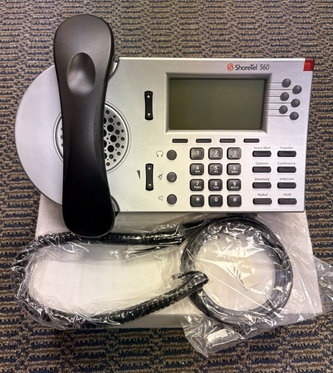 Shoretel 560 IP PoE Black Desk Phone IP560G Refurbed 6 Line P/N 10203