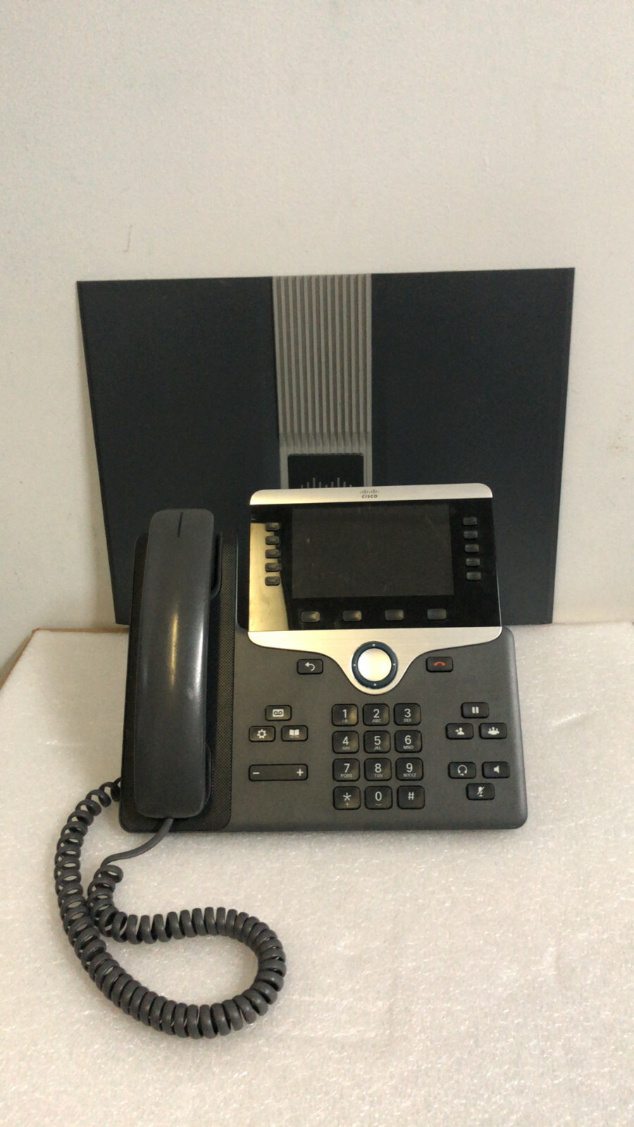 CISCO CP-8851-K9 VoIP Video Endpoint IP phone 8800 Series Color w/ Stand CP-8851