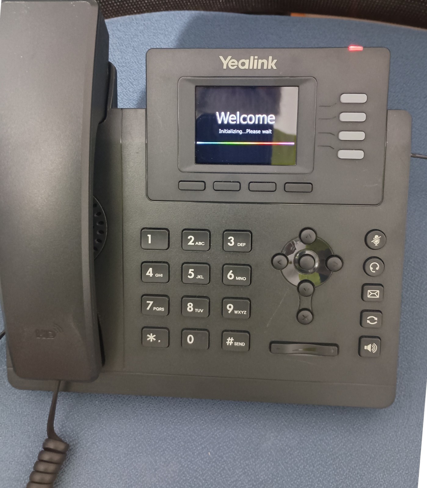 Yealink T33G – IP Phone, 4 VoIP Accounts. 2.4-Inch Color Display – ** Working **
