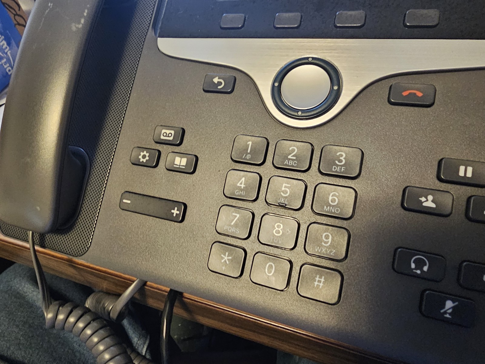 Cisco 8851 CP-8851-K9 IP Phone. Color Display VOIP IP Business Phone