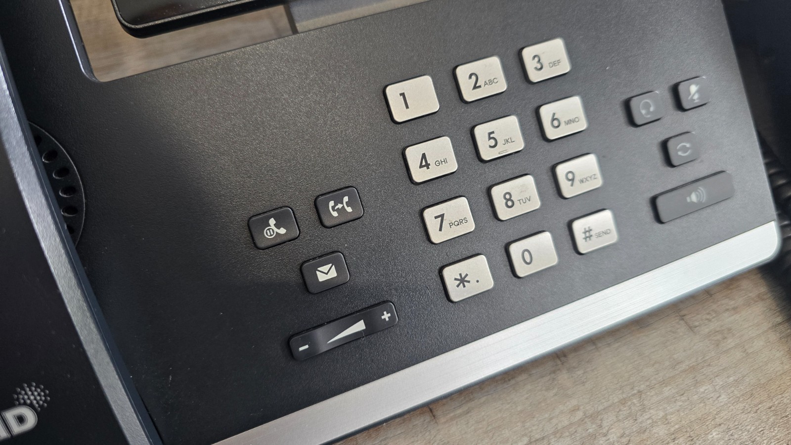 2 x Yealink SIP-T57W Prime Business Phone