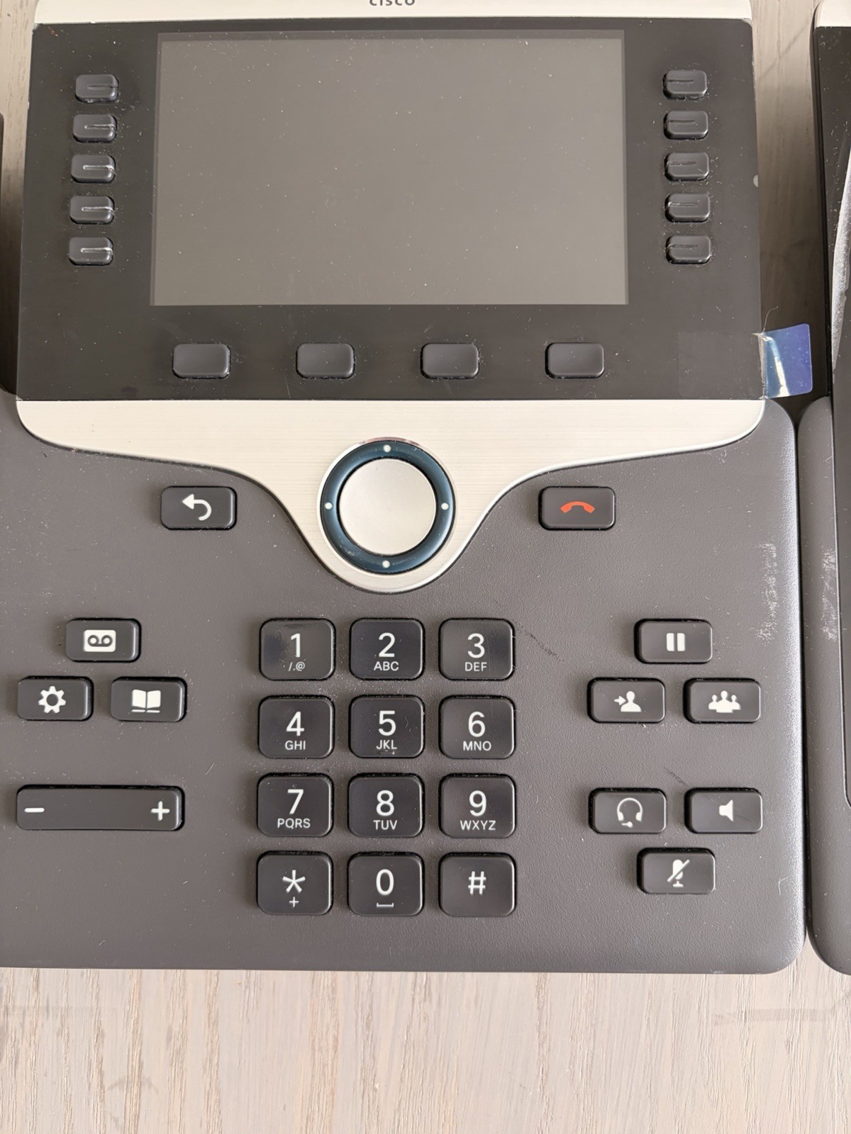 Cisco CP-8861 Phone w (2)CP-8800-A-KEM Key Expansion Module NO HANDSET&STAND(U17