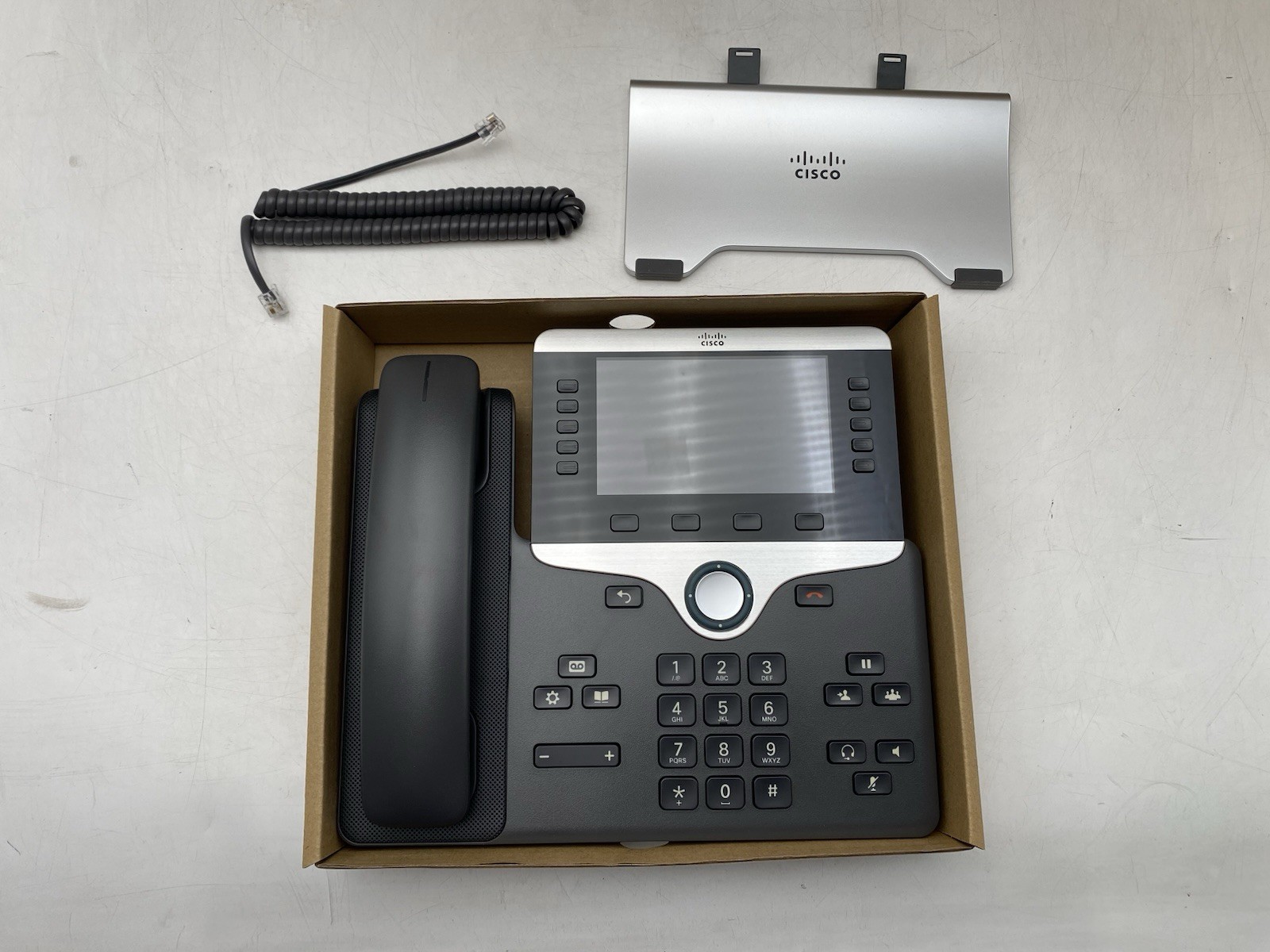 Lot of 17 Cisco CP-8861-K9 IP Business Phone w/ Stand & Handset