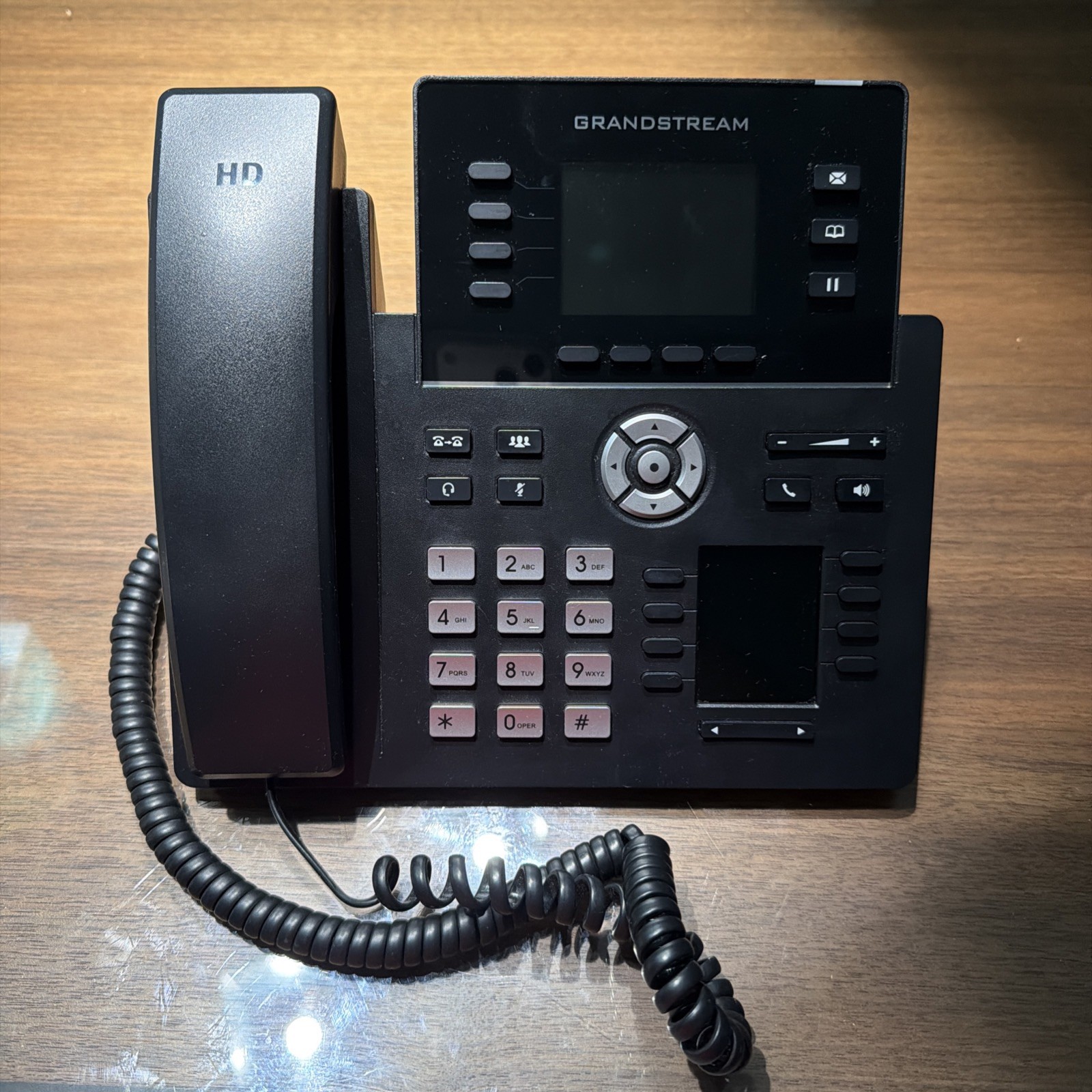 Grandstream GRP-2614 Carrier-Grade IP Phone – Black
