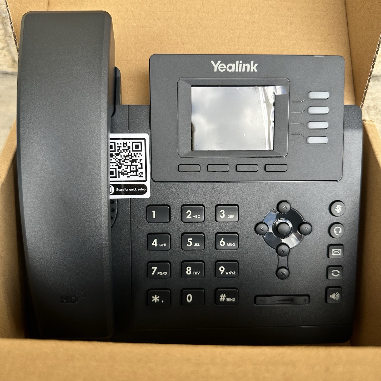 Yealink SIP-T33G IP Phone New in Box -4 VoIP Lines 2.4” Color Gigabit Ports NEW