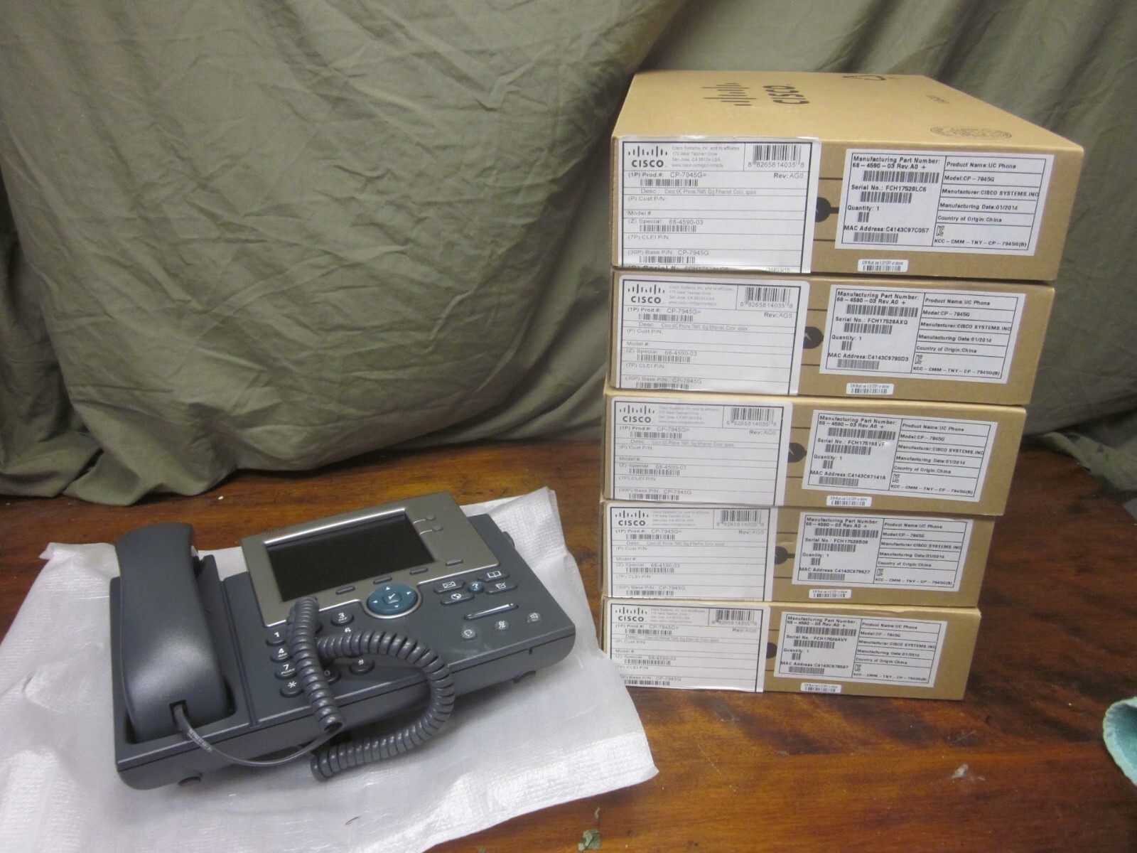 Lot of 5 Cisco CP-7945G Ethernet VOIP 2 Line Color Display Phone – Works Great