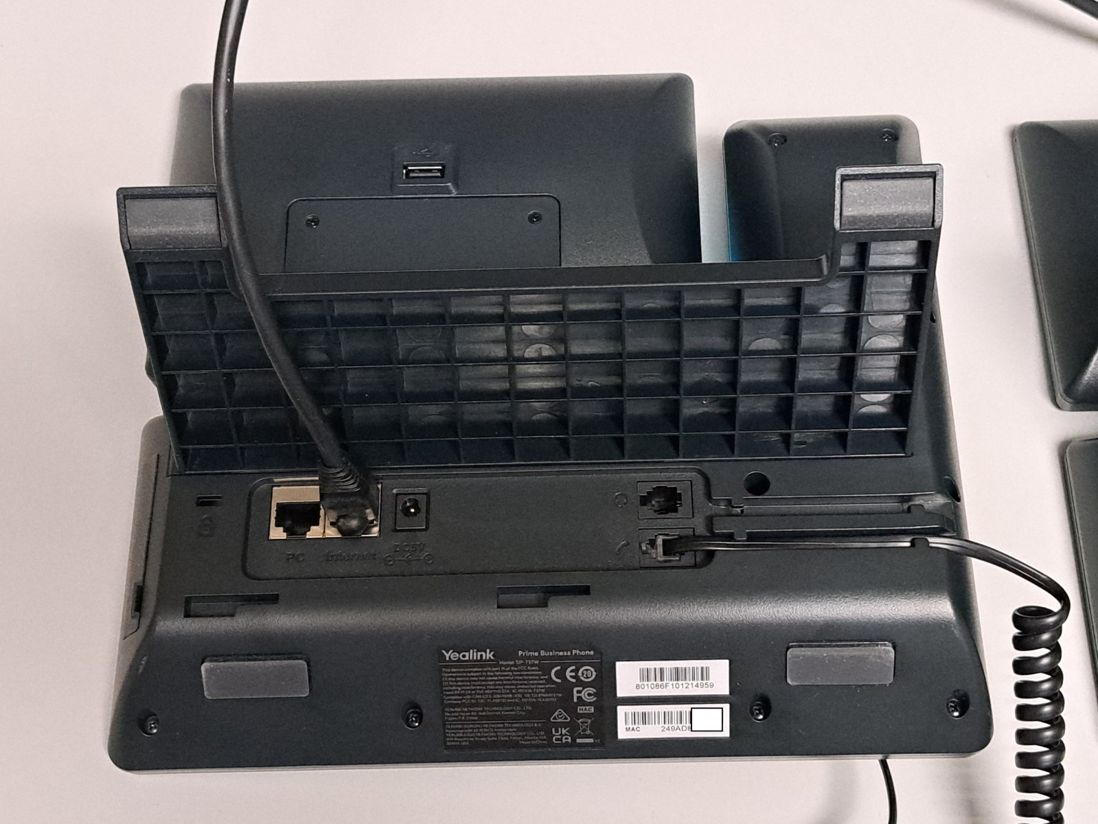 LOT OF 3 Yealink SIP-T57W Prime Business Phones