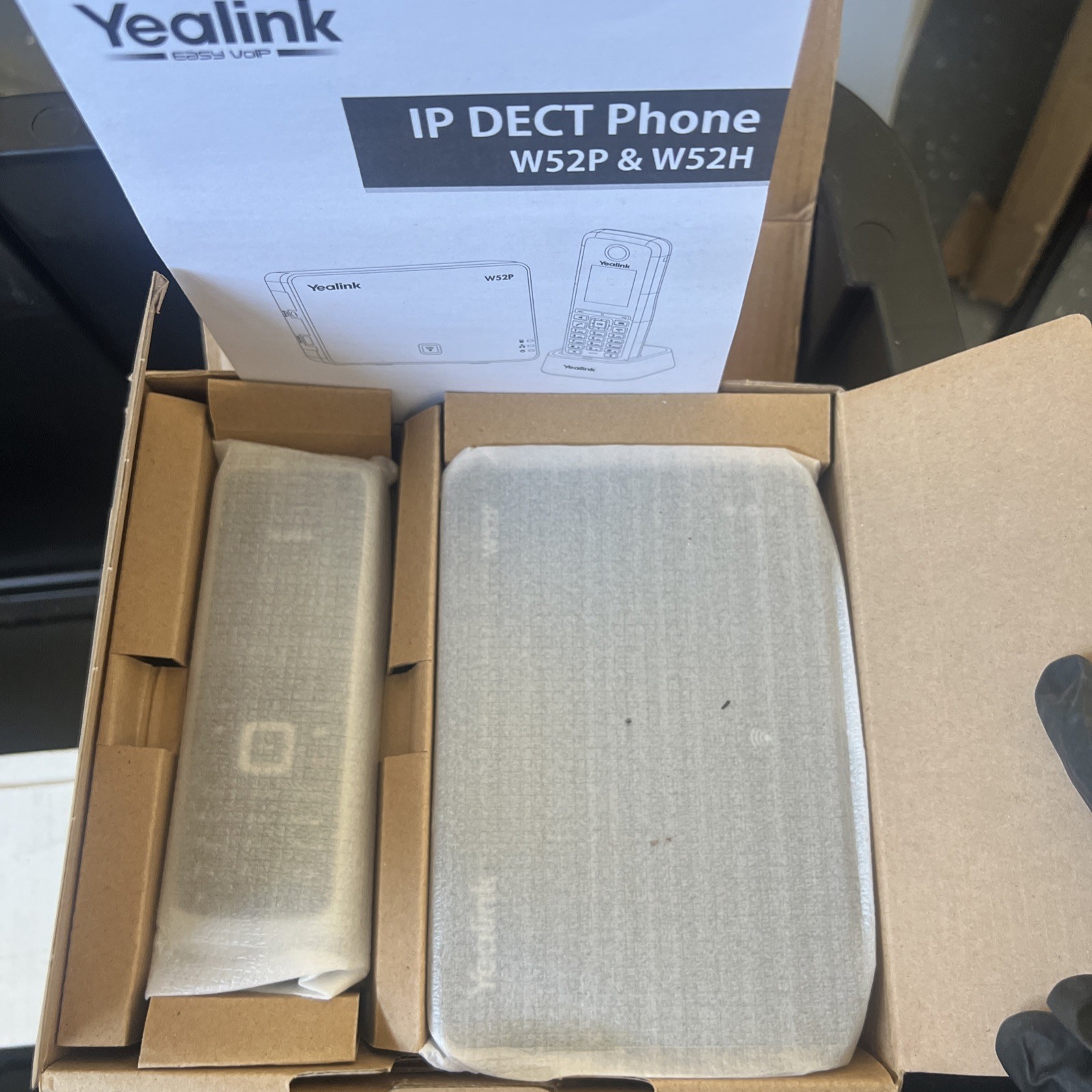 Yealink W52P IP DECT Wireless Speakerphone Ethernet RJ-45 Black