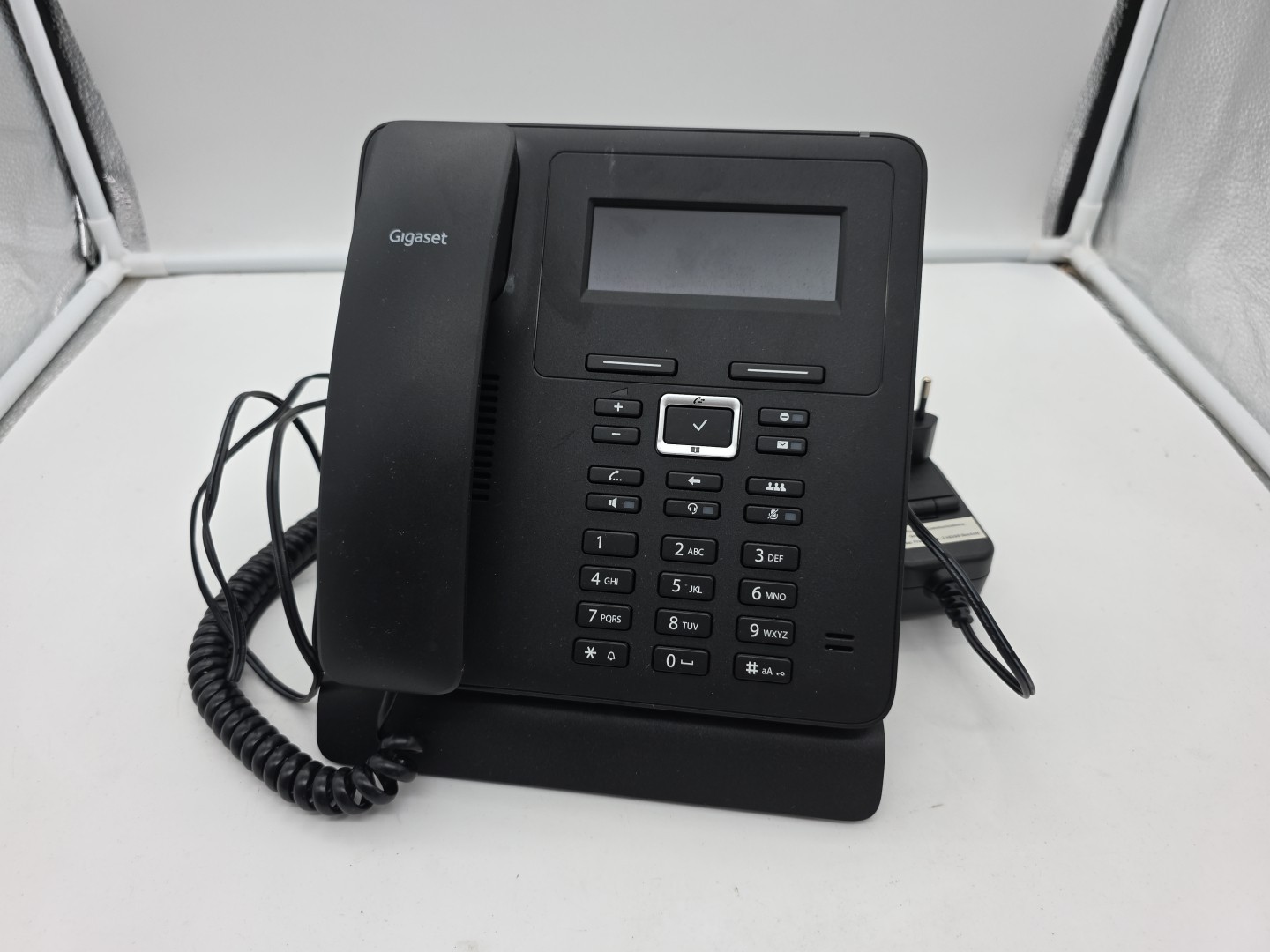 Gigaset Maxwell Basic PRO – Professional IP VoIP Desk Phone – Used