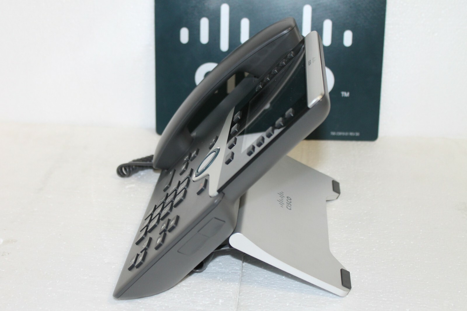 Cisco 8800 Ser. CP-8851-K9 Unified IP Endpoint VoIP Video Phone w/Stand