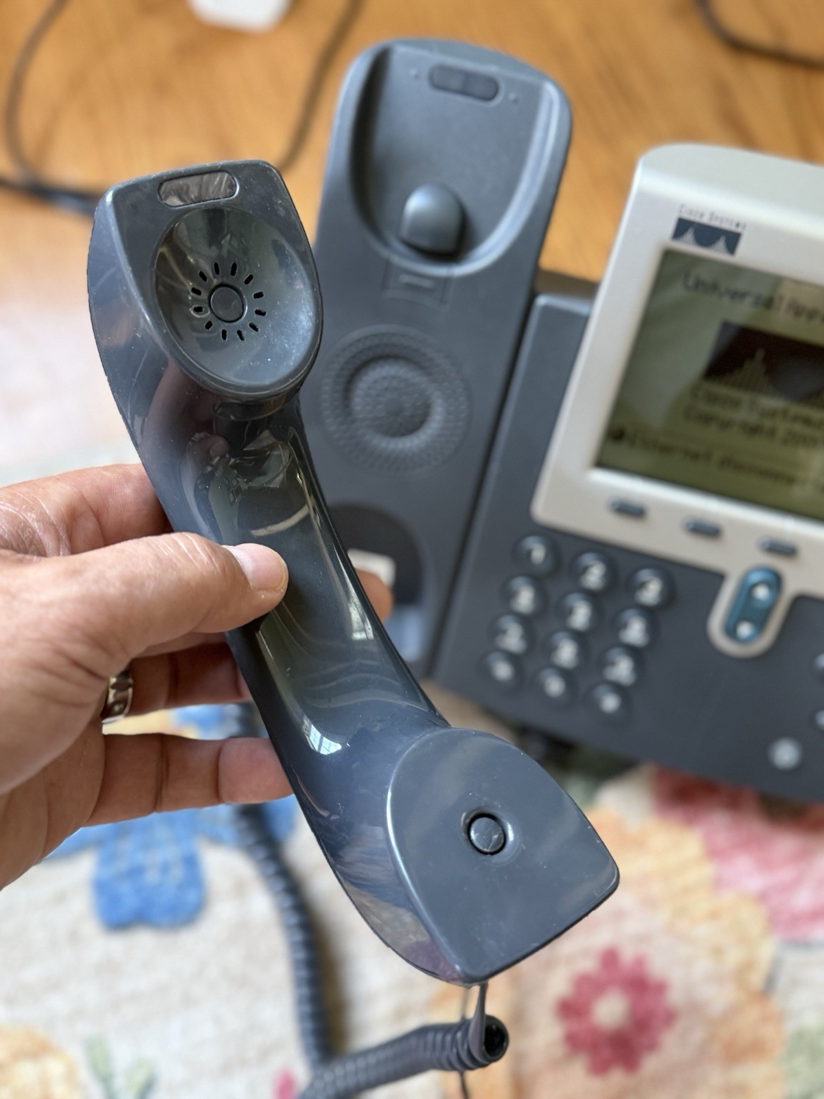Cisco 7900 Series CP-7940G Corded VoIP Phone Grey & Silver LCD Display Compact