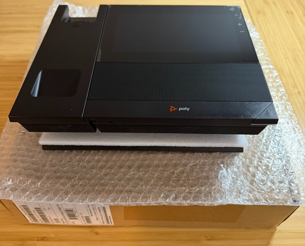 New Polycom (Poly CCX 600) VOIP Business Media Phone 2200-49780-019