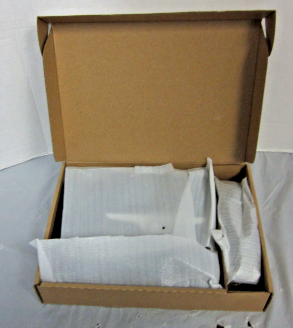 Cisco 8841 CP-8841-K9 IP Phone in box