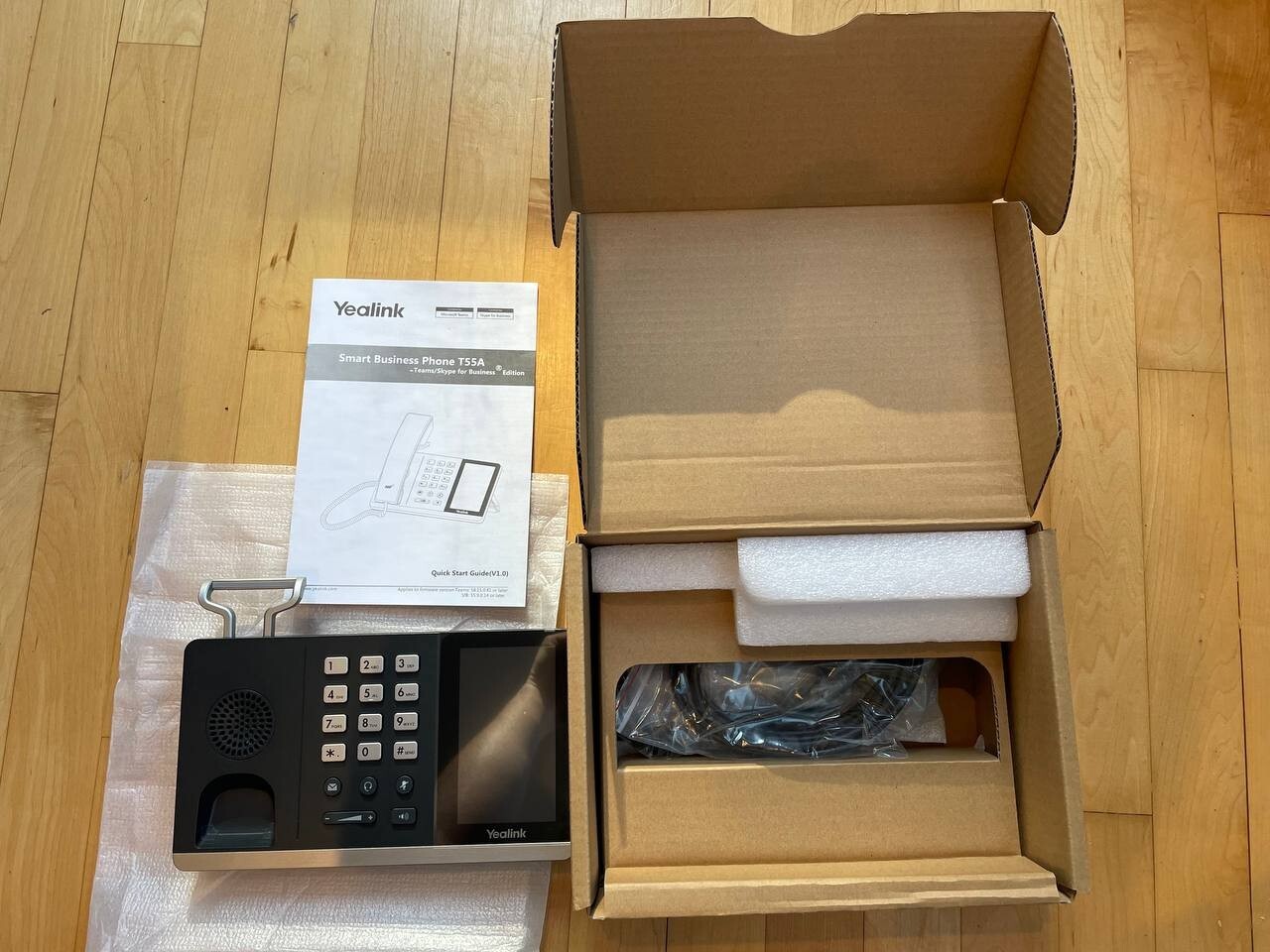 Yealink SIP-T55A Smart Business Phone with Skype – Classic Grey