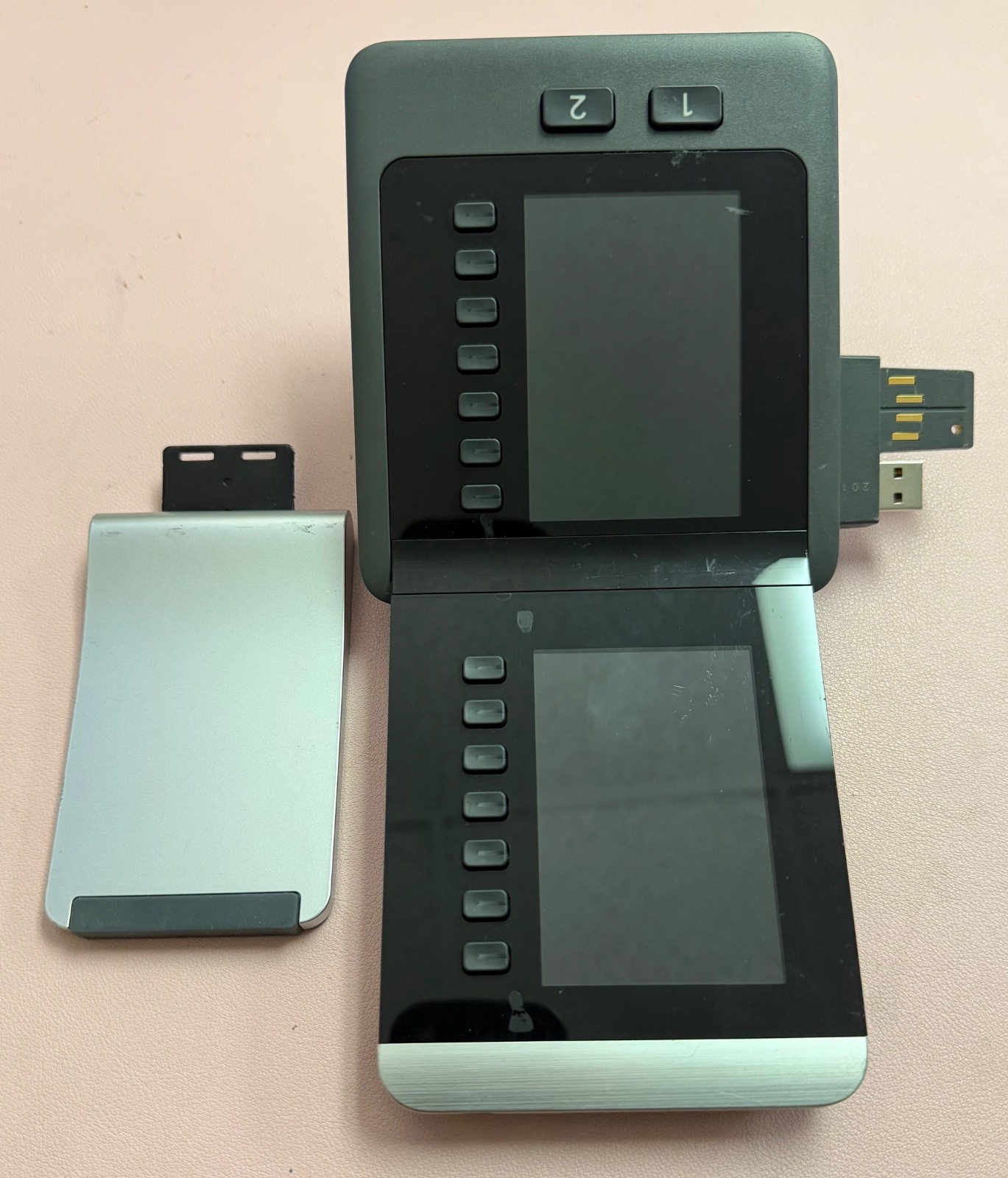 REF “B” STK – Cisco Key Expansion Module 8800 8865 CP V-KEM W/ Spline & Stand