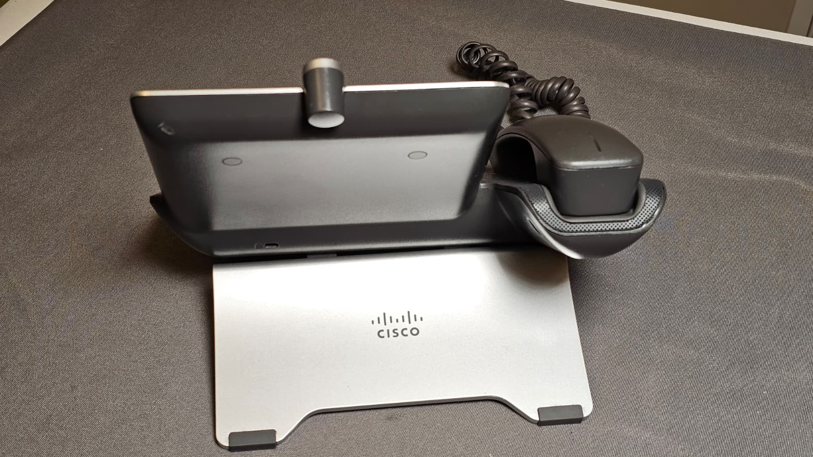 NEW Cisco CP-8845 5-Line VoIP IP Video Business Office Phone w/ Camera