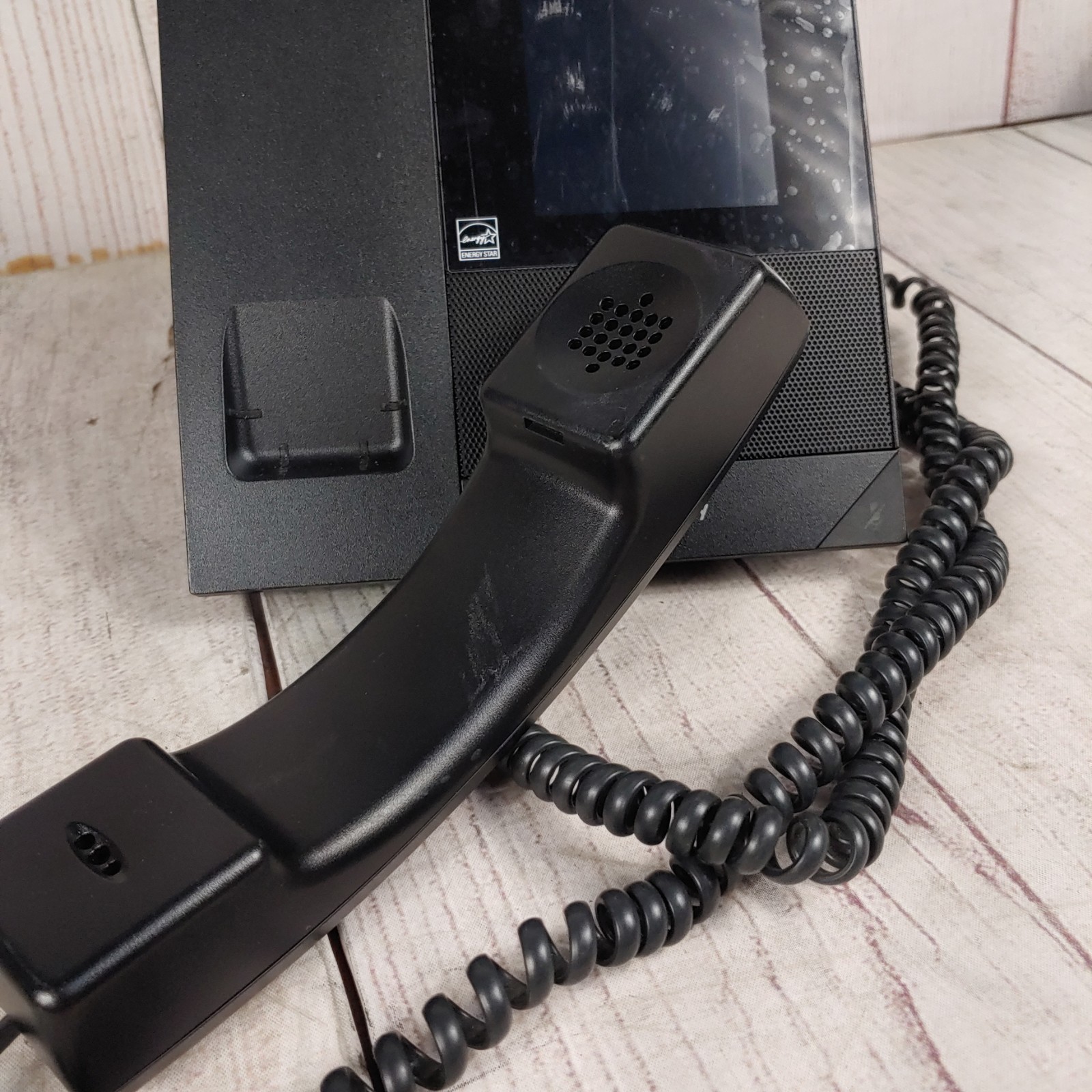 Polycom Poly CCX 400 – Desktop VOIP Phone – SIP IP 5″ Touchscreen POE – TESTED