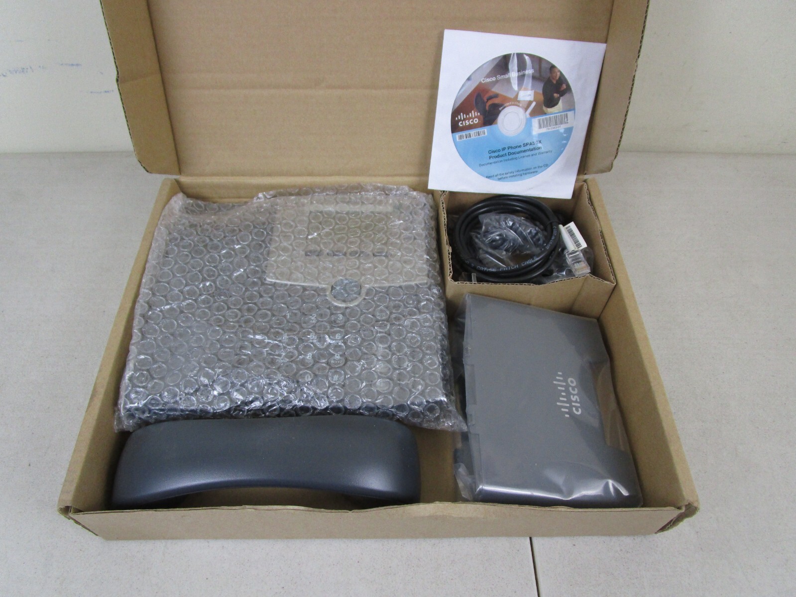 Cisco Small Business SPA504G 4-Line IP Phone With Display POE And Pc Ports