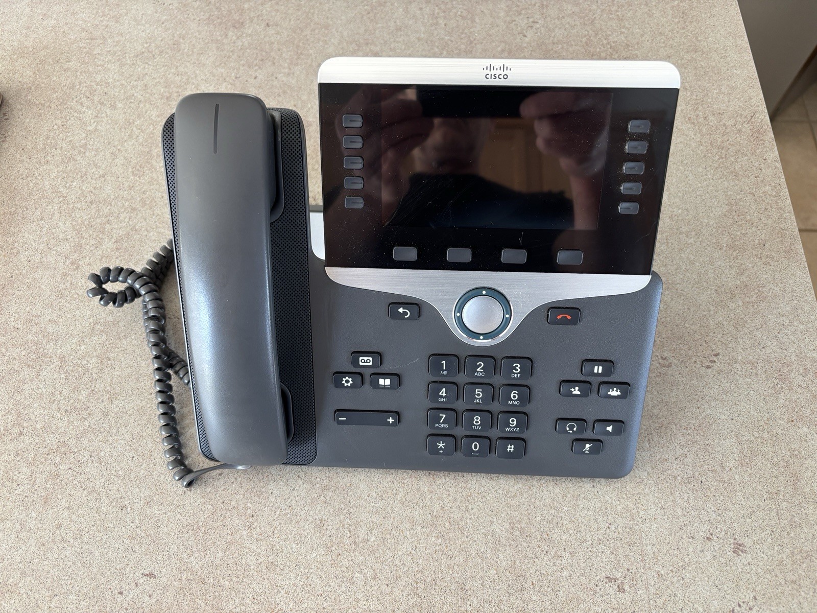 Cisco 8851 CP-8851-K9 IP Phone. Color Display VOIP IP Business Phone