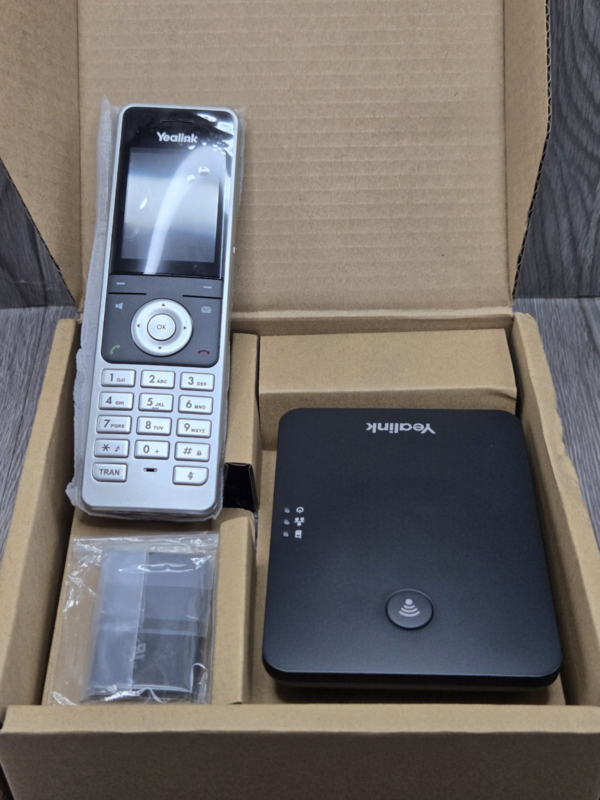 Yealink W76P High-performance Professional Cordless DECT IP Phone with Base