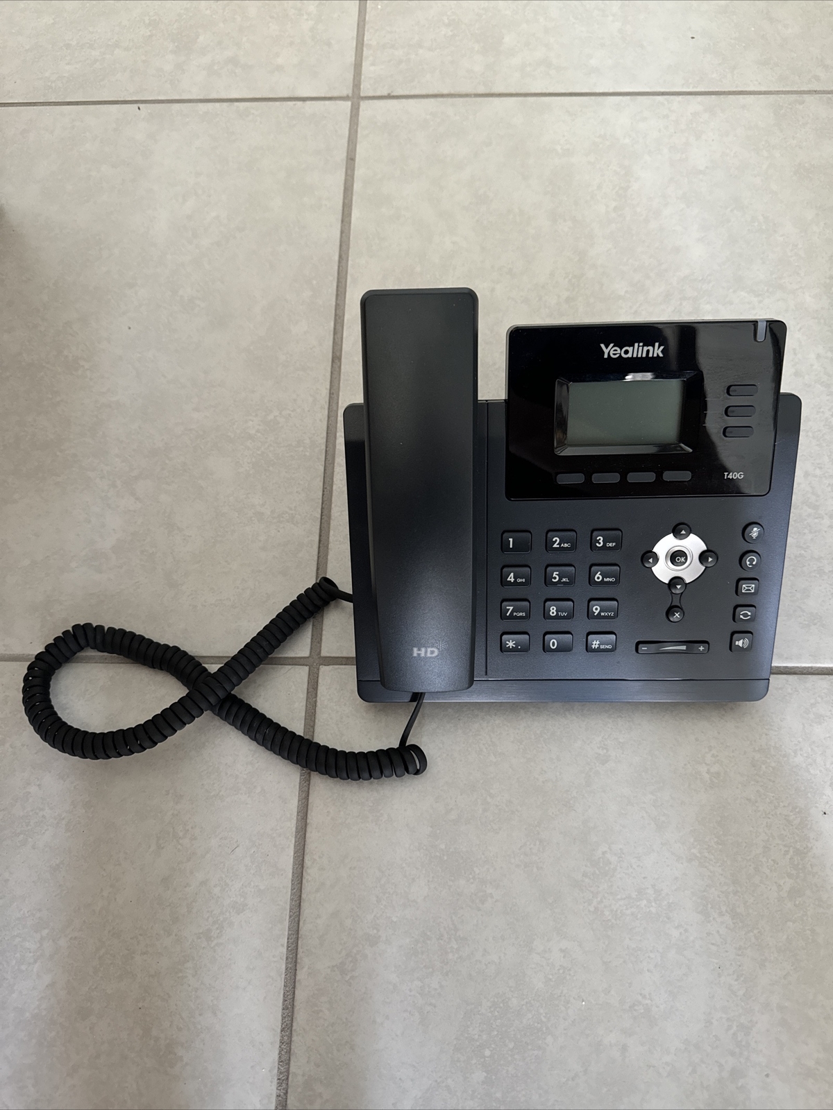 Yealink SIP-T40G IP Phone (With Wall Mount)