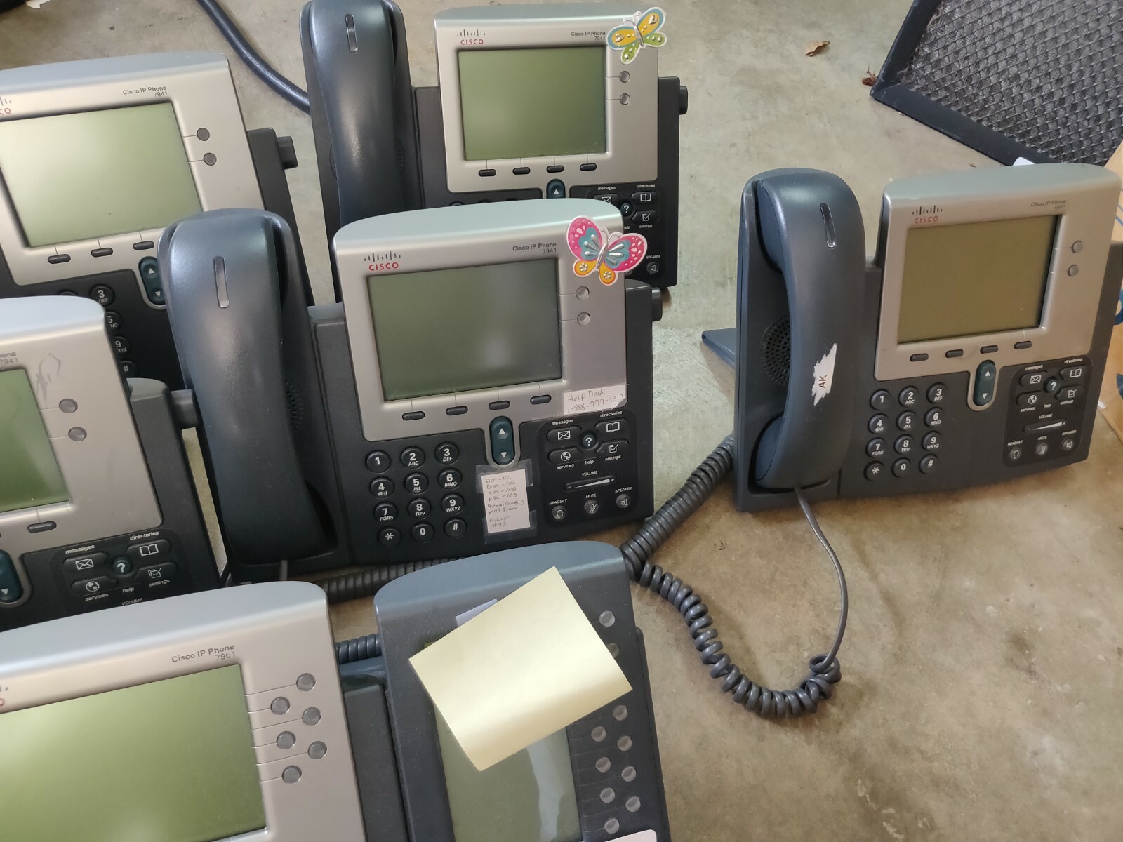 Lot of 8 Cisco IP Phone 7941G and 1 7961G VOIP IP Phones Used Working