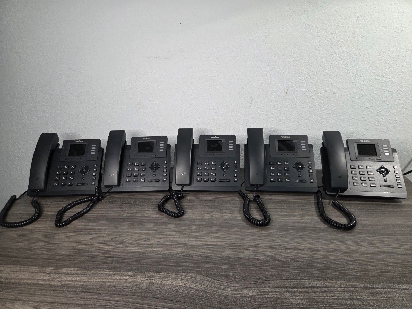 Yealink VoIP Phone Lot (1) SIP-T54W & (5) SIP-T33G IP Office Bundle PoE