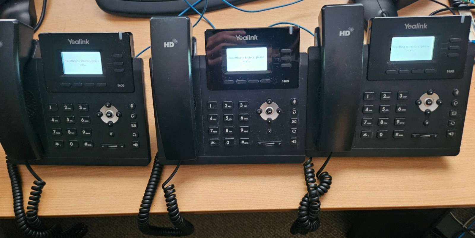 Qty 6 Yealink SIP-T40G IP Phones W/O Power Adapters