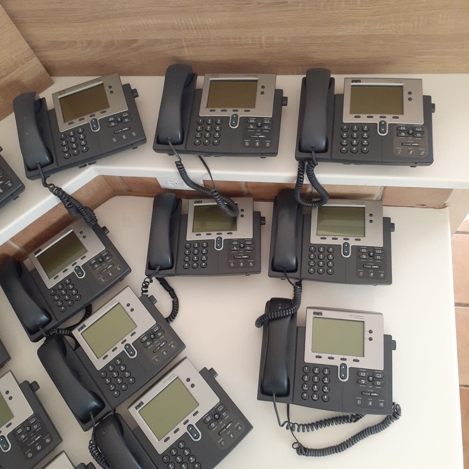 Cisco 7940 Series Unified IP VoIP Phones CP-7940 W/ Handset 14 (As is no Return)