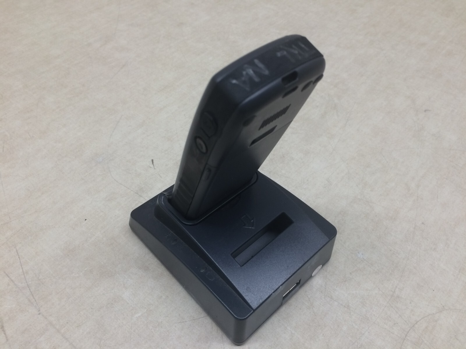 Cisco 7925G Wireless IP Phone Cordless Handset w/ Base No Battery 74-5464-02